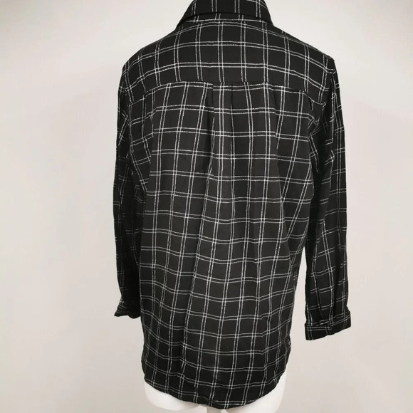 JOE Fresh Button Down Top - Picture 3 of 4